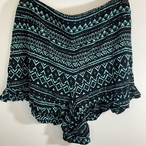 FOREVER 21 | Green & Black Tribal Print Shorts